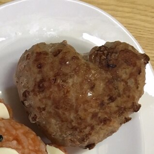 離乳食♡卵不使用‼︎野菜たっぷりポークハンバーグ